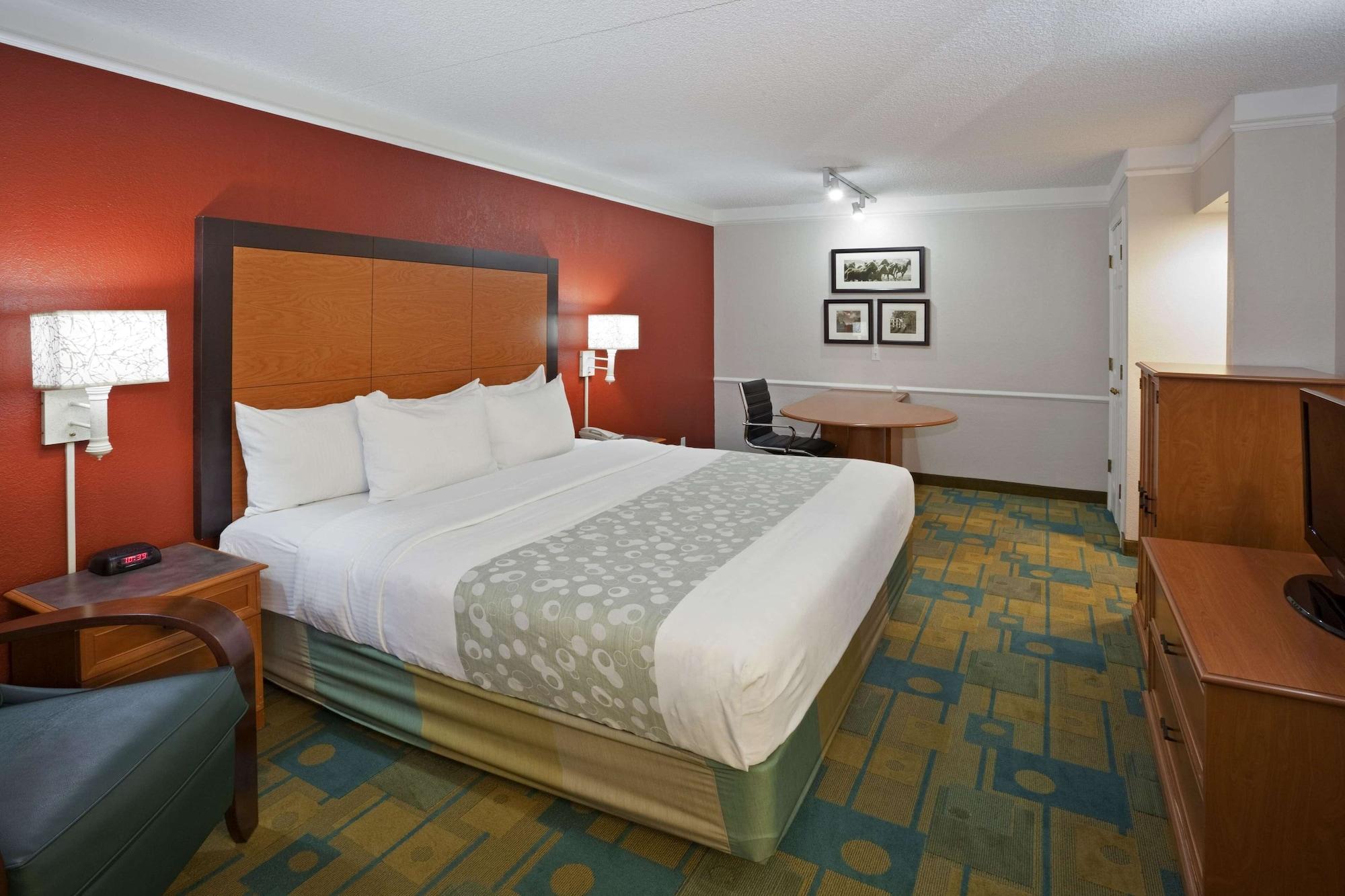 La Quinta Inn By Wyndham Phoenix Sky Harbor Airport Tempe Buitenkant foto