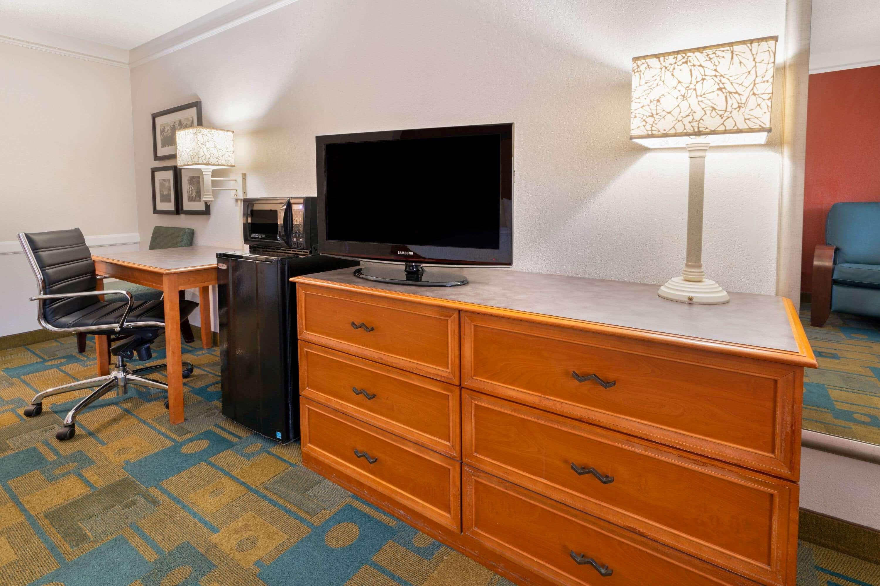 La Quinta Inn By Wyndham Phoenix Sky Harbor Airport Tempe Buitenkant foto