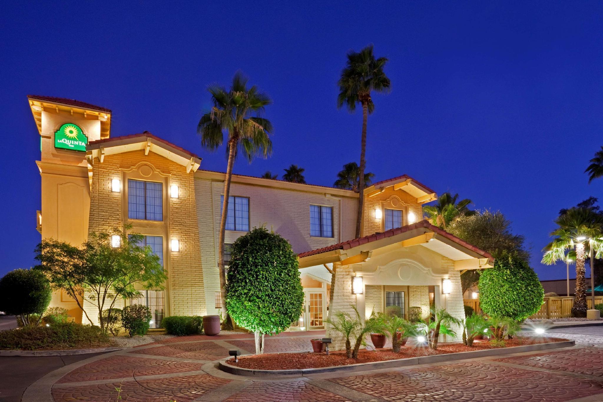 La Quinta Inn By Wyndham Phoenix Sky Harbor Airport Tempe Buitenkant foto